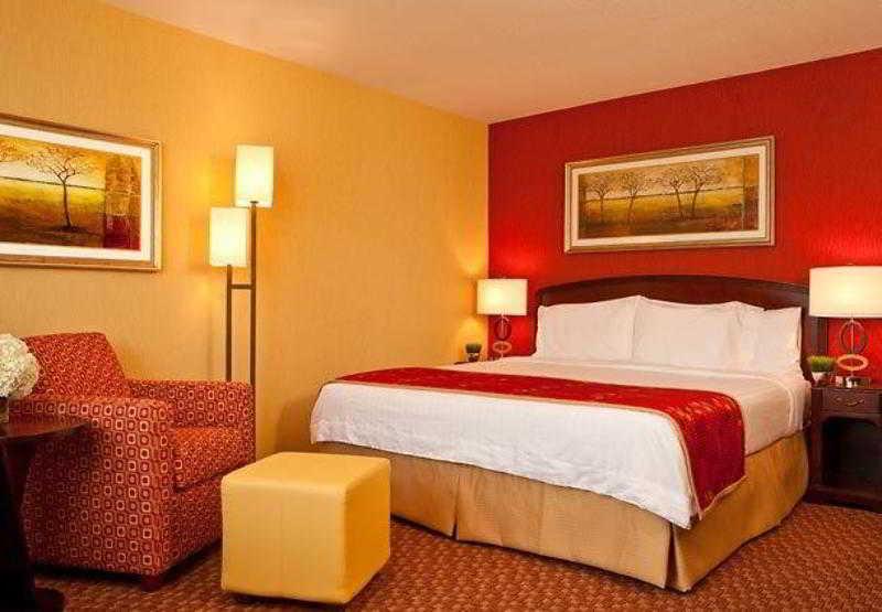 Courtyard By Marriot Cranbury South Brunswick Hotel Exterior photo